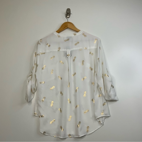 Torrid Harper Gold Pineapple 3/4 Sleeve V-Neck Blouse. Size 00. (NWT). - Picture 2 of 10